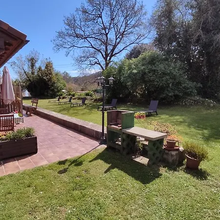 Rurales Llagumelon Apartment