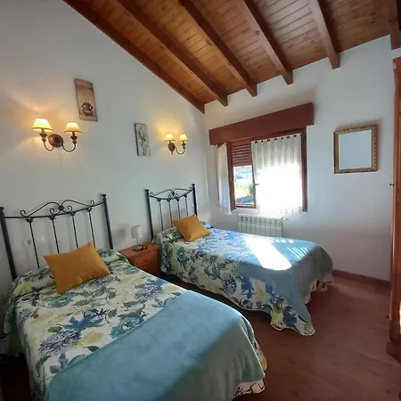 Rurales Llagumelon Апартаменты Villahormes