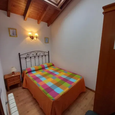 Rurales Llagumelon Apartman *