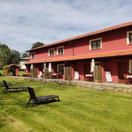 Apartman Rurales Llagumelon *